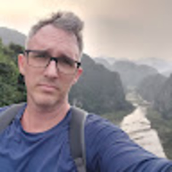 Meet your Posher, Pascal - Picture 1 of 1